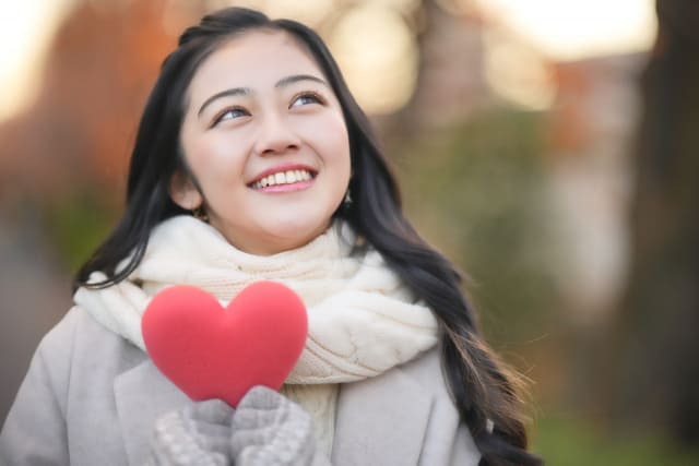 付き合ってない異性と大晦日に2人で会う意味を考える女性